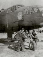 Asisbiz B 25 Mitchell 22GAP 238GBAP with crew Red army airforce 1944 45 15