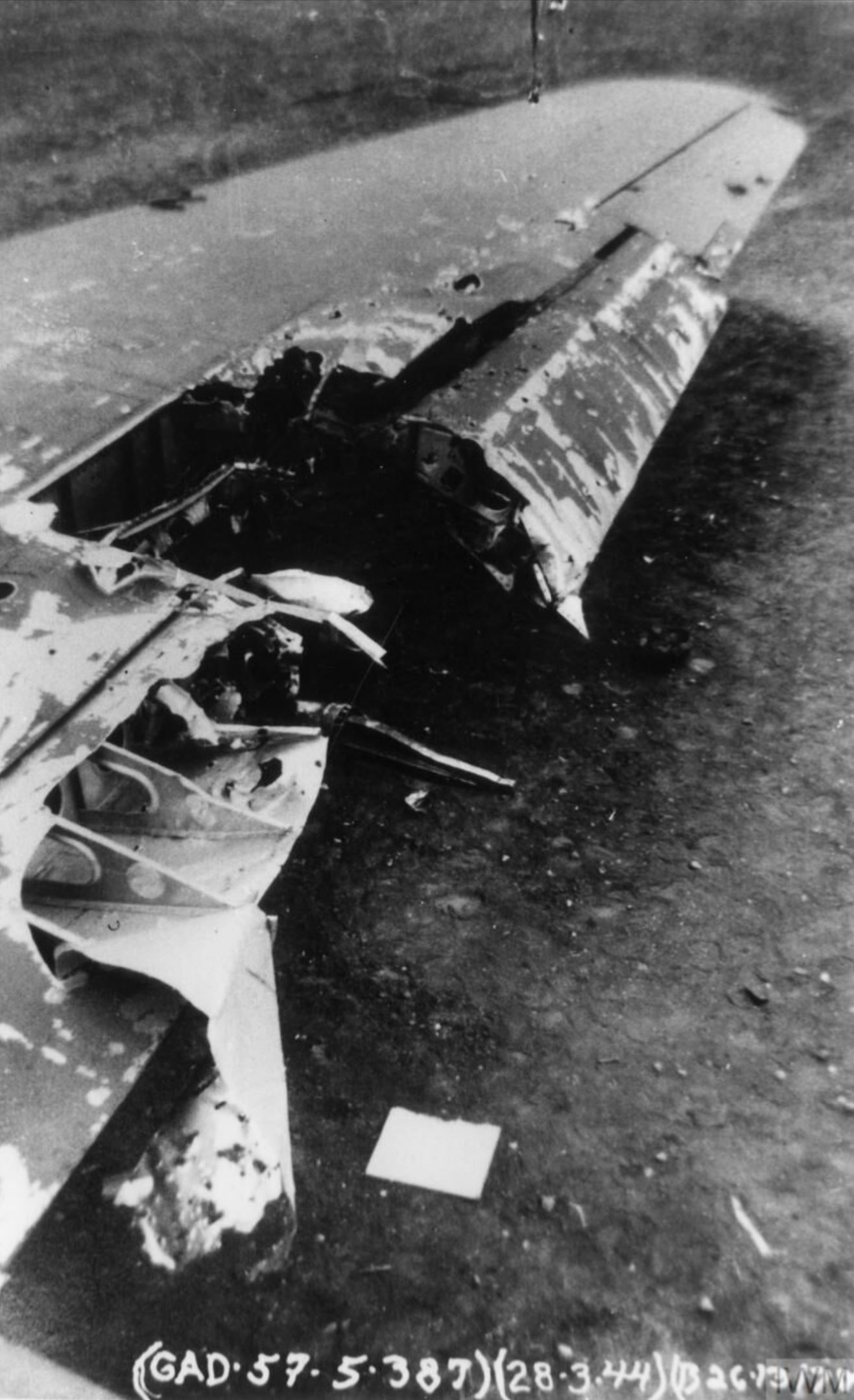 41 31704 B 26B Marauder 8AF 387BG556BS FWM Top Sarge that crash landed 28th Mar 1944 FRE8617