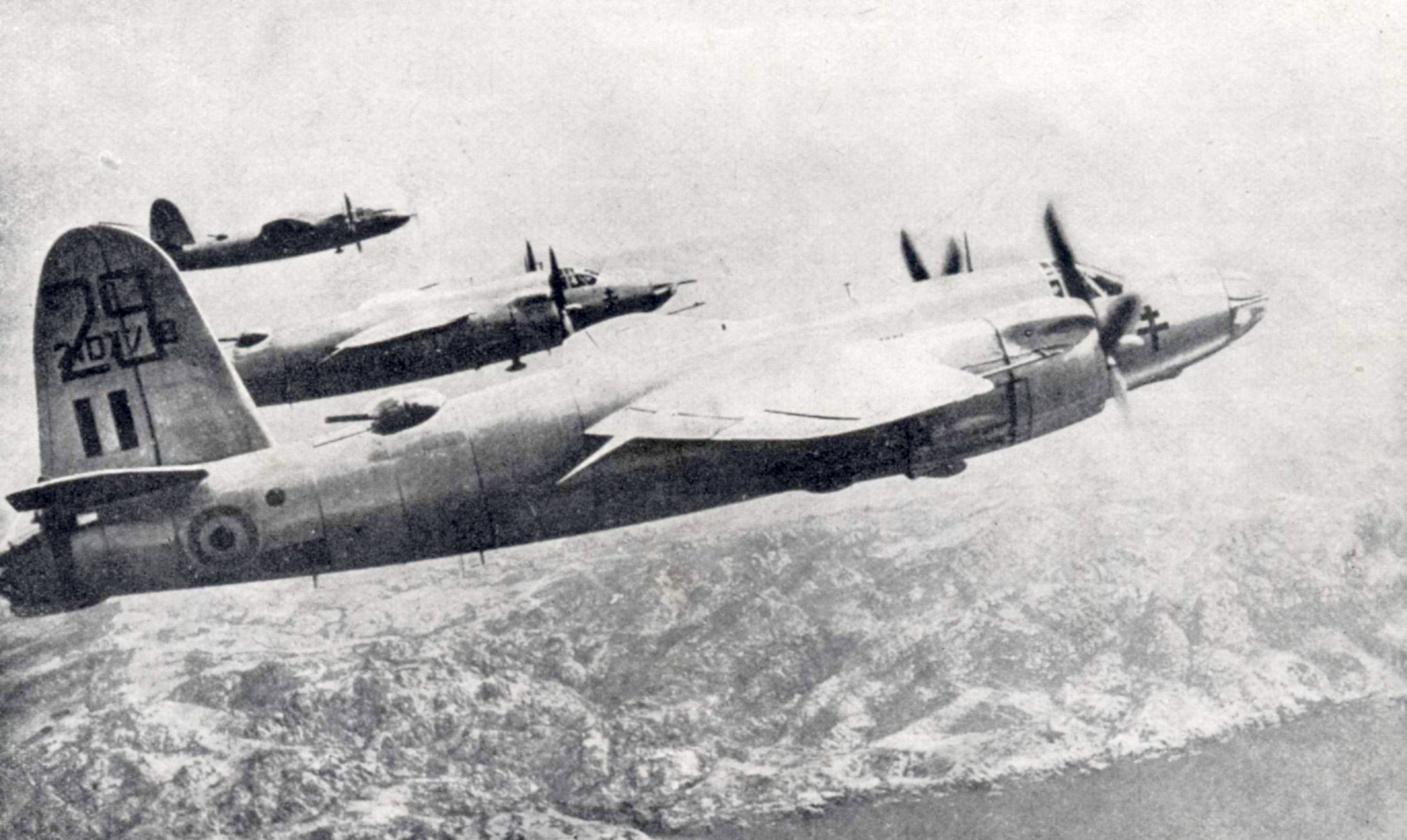 42 107718 B 26C Marauder French Airforce 29 in formation 1944 01