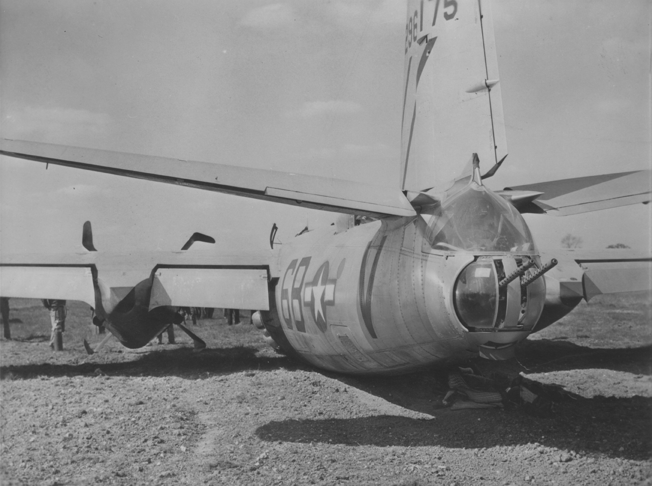 42 96175 B 26B Marauder 9AF 397BG599BS 6BV Collect on delivery crashed at Grange Hill Coggeshall 11 May 1944 01