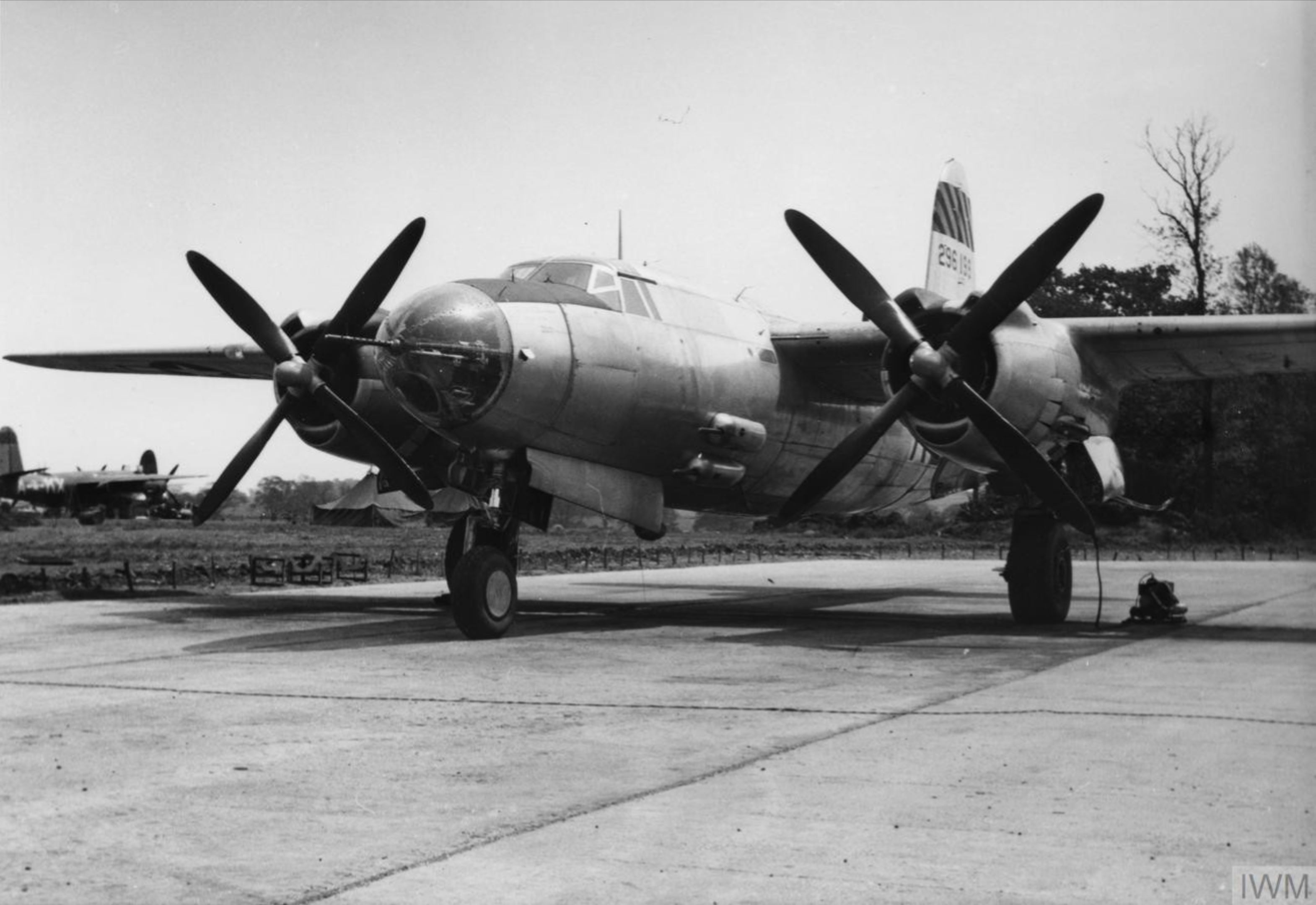 42 96199 B 26B Marauder 8AF 387BG557BS KSS sd by flak over Chatres AD 26th May 1944 FRE8160