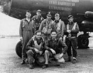 Asisbiz 41 31606 B 26B Marauder 9AF 386BG553BS ANS Rat Poison with crew Dunmow Essex England 9th Jul 1944 01