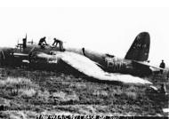 Asisbiz 41 34981 B 26C Marauder 9AF 322BG449BS PNZ Waste O' Time II landing accident 30th Nov 1944 02