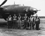 Asisbiz 41 35010 B 26C Marauder 9AF 391BG574BS 4LA Jinx with Lt Newman and crew England 16 Aug 1944 01