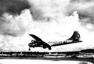 Asisbiz 44 86292 B-29 509BG Enola Gay a Silverplate version lands after dropping the atomic bomb Little Boy on Hiroshima 1945 01