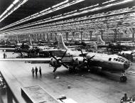 Asisbiz Production of 42 6282 Boeing B-29 Superfortress Boeings Wichita plant 1942 01