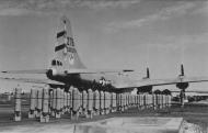 Asisbiz 42 65276 Boeing B-29 Superfortress 20AF 468BG being loaded for their next mission India 24th Mar 1945 01