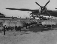 Asisbiz Boeing B-29 Superfortress 20AF being loaded for their next mission India 21st May 1945 01