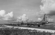 Asisbiz 42 65224 Boeing B-29 Superfortress 20AF 499BG878BS V30 line up for take off in Guam FRE11990