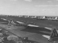 Asisbiz Boeing B-29 Superfortress 20AF 21st Bomber Command parked at Iwo Jima Bonin Islands 1945 04