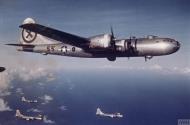 Asisbiz Boeing B-29 Superfortress 20AF 9BG 55 in formation FRE11984