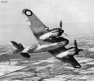 Asisbiz Beaufighter IF RAF 252Sqn PNB R2198 Chivenor Dec 1940 IWM CH2741