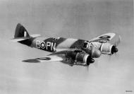 Asisbiz Beaufighter IF RAF 252Sqn PNB R2198 Chivenor Dec 1940 IWM CH3156