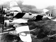 Asisbiz Beaufighter Mk21 RAAF 30 Target Towing Sqn A8 265 Australia 1948 02