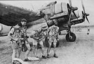 Asisbiz Beaufighter RAAF 31Sqn crews having a joke about parachutes Coomalie Creek NT Australia 1943 01