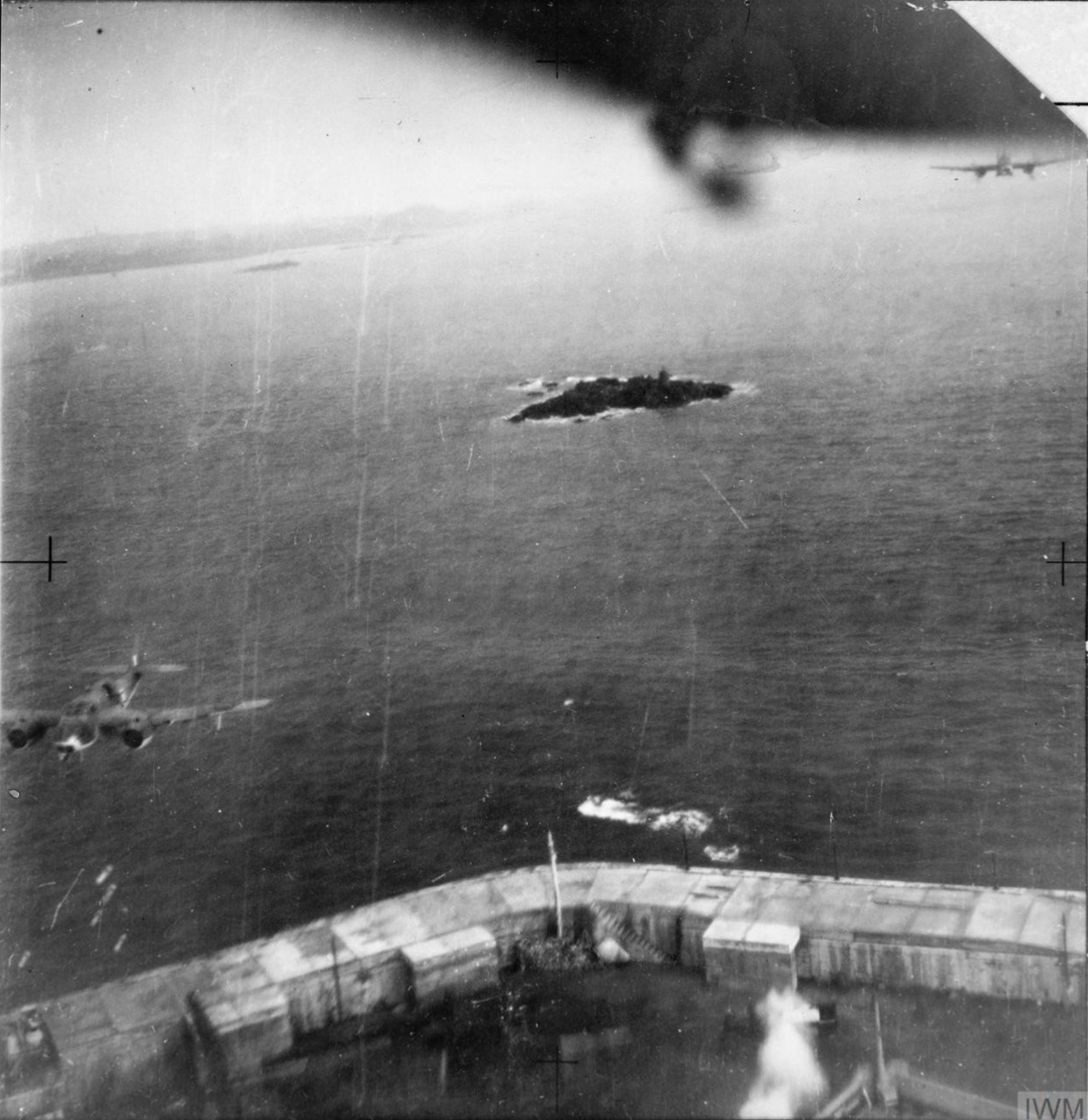 Bristol Beaufort RAF 86Sqn attacking shipping in St Peter Port Guernsey IWM C2249