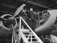 Asisbiz King George VI and Queen Elizabeth at the Bristol Aeroplane Company Filton near Bristol 7 Fe 1940 IWM C667