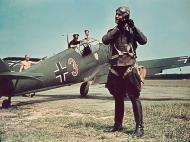 Asisbiz Messerschmitt Bf 109B2 2.JG132 Red 3 at Juterbog Damm Oct 1937 01