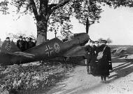 Asisbiz Messerschmitt Bf 109E3 1.JG71 Red 9 Georg Pavenzinger WNr 3326 captured 28nd Sep 1939 01