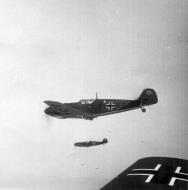 Asisbiz Messerschmitt Bf 109E1 unknown unit Stkz FI+VE over Germany ebay 01