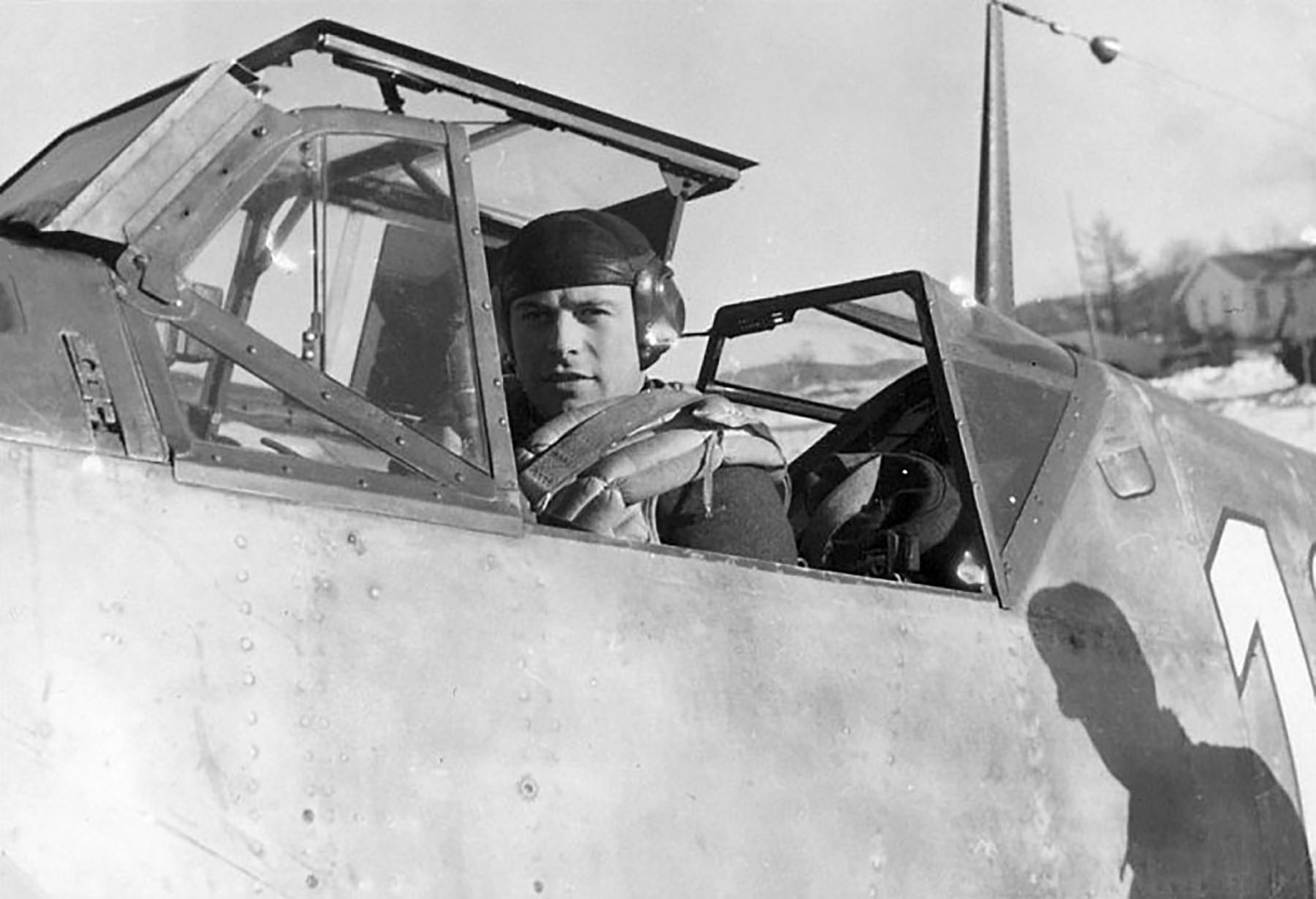 Messerschmitt Bf 109 with reinforced cockpit unknown unit and pilot 01
