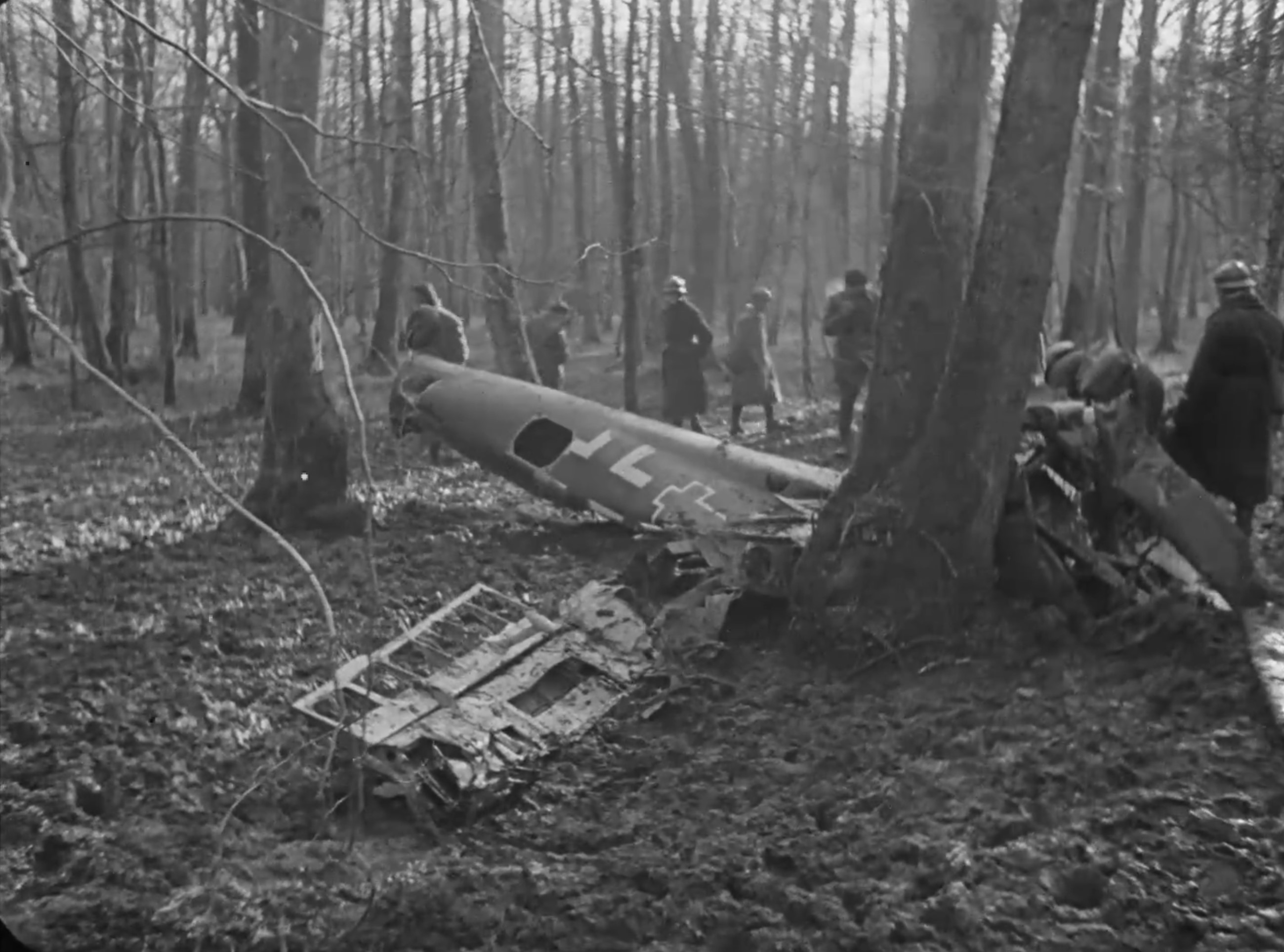 Messerschmitt Bf 109E Red 4 shot down over France Phoney War Nov 1939 03