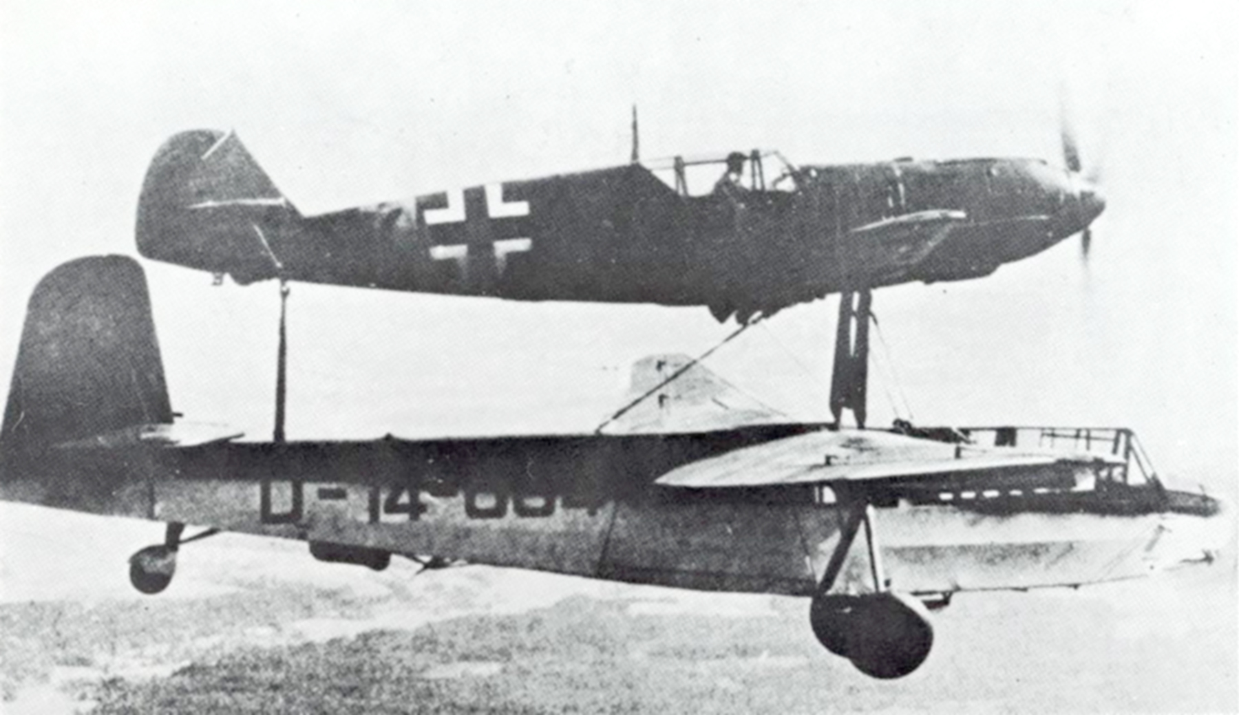 Mistletoe a Messerschmitt Bf 109E and a DFS 230Al by German Research Institute of Gliding 01