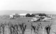 Asisbiz Messerschmitt Bf 109E Yellow 2 at Zagreb Borongaj airfield April 1941 eBay 01