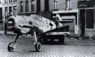 Asisbiz Messerschmitt Bf 109E4 unknown unit Yellow 5 France 1940 01
