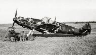 Asisbiz Messerschmitt Bf 109E3 FARR 7 Grupul Esc57 Yellow 9 WNr 2486 Stalingrad Nov 1942 03