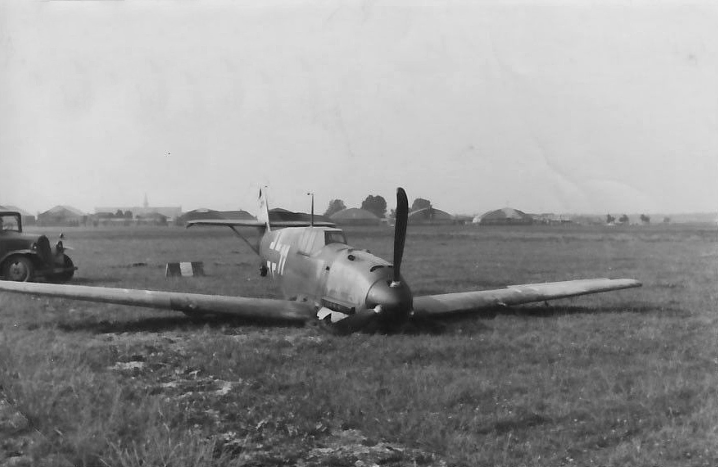 Messerschmitt Bf 109E7 4.ErgJFS5 White 11 Octeville France July 1942 01