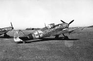 Asisbiz Messerschmitt Bf 109E4 JG101 Black 18 Pyrenees France 1943 03