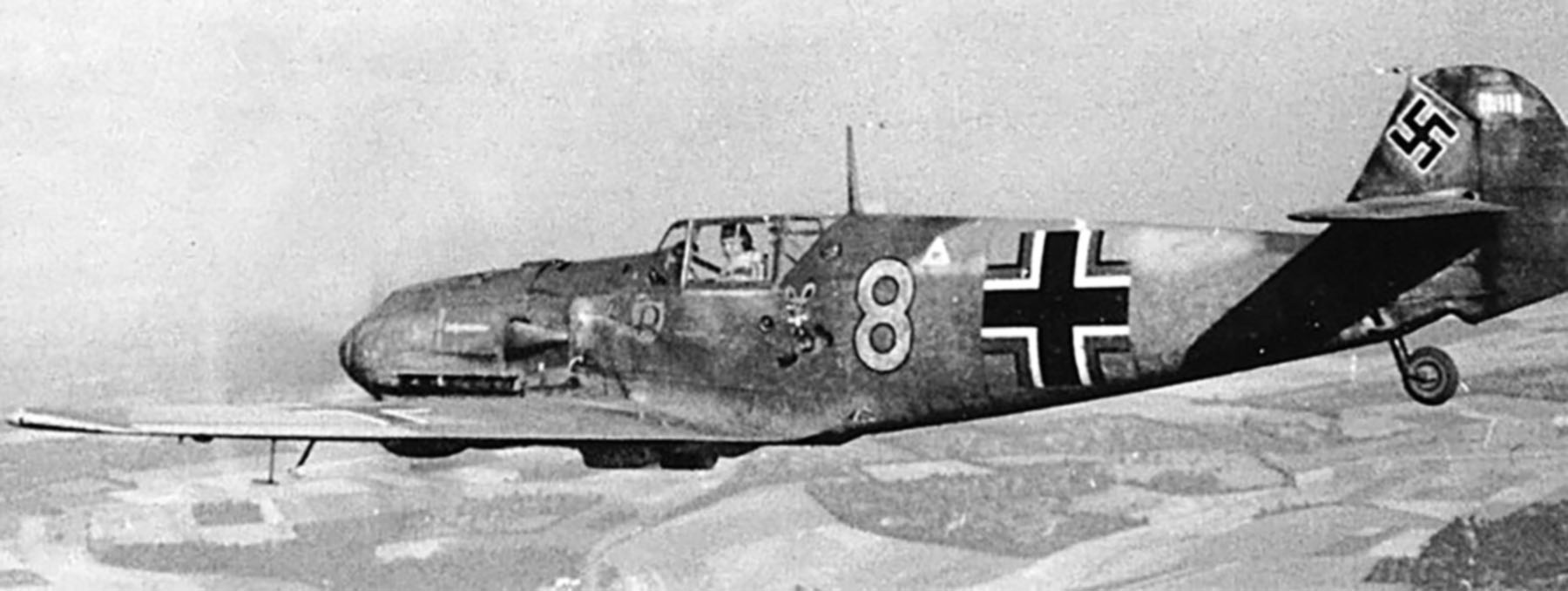 Messerschmitt Bf 109E4 3.JG2 Yellow 8 Franz Jaenisch WNr 1588 Cherbourg France 1940 02