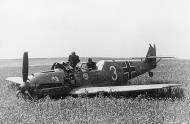 Asisbiz Messerschmitt Bf 109E3 1.JG2 White 3 force landed France 1940 02