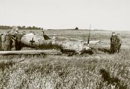 Asisbiz Messerschmitt Bf 109E3 1.JG2 White 5 Paul Temme force landed Flanders France May 1940 eBay 01