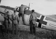 Asisbiz Messerschmitt Bf 109E4 4.JG2 White 6 surrounded by ground crew France 1940 01