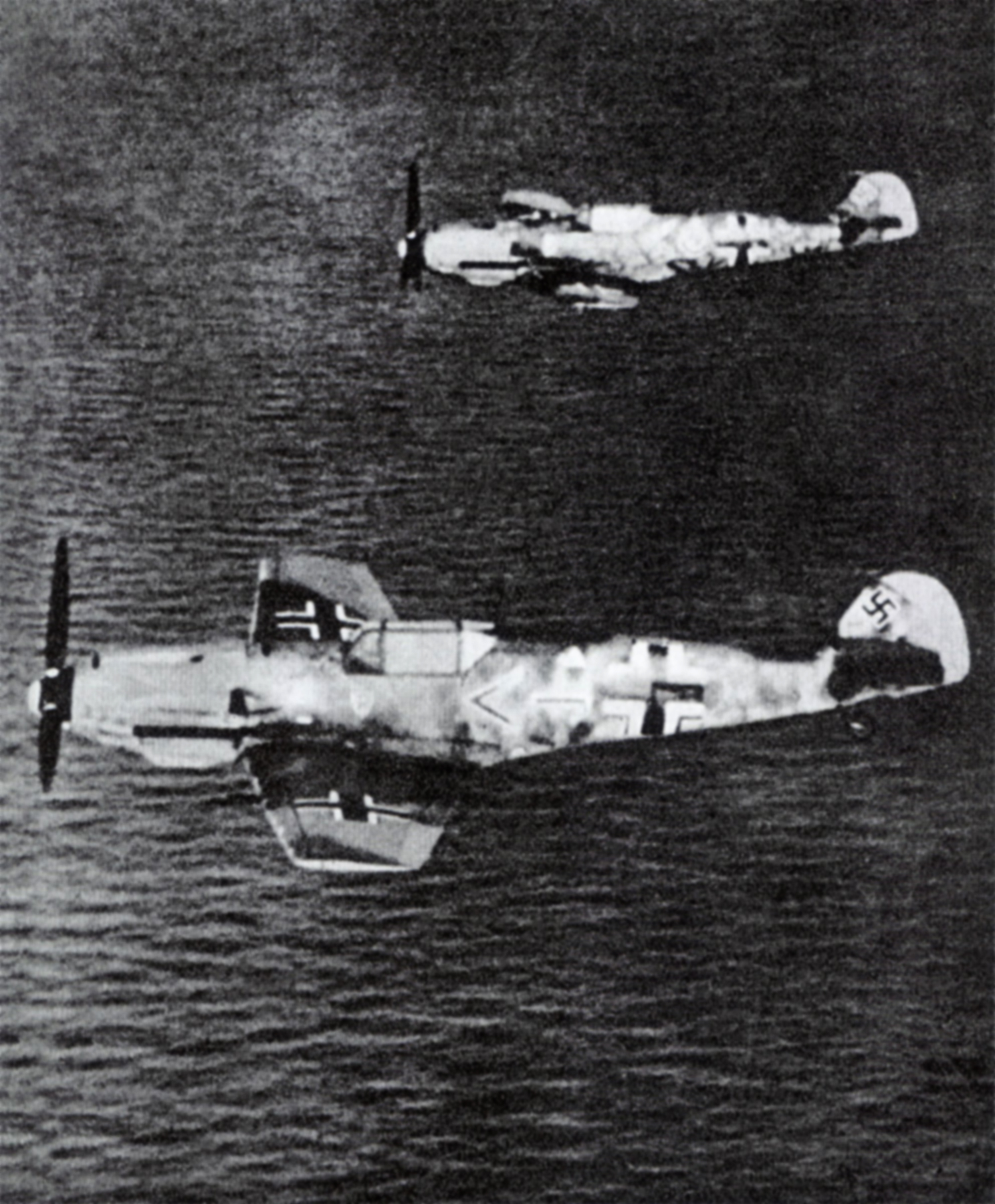 Messerschmitt Bf 109E4 Stab JG2 over the English Channel 1940 01