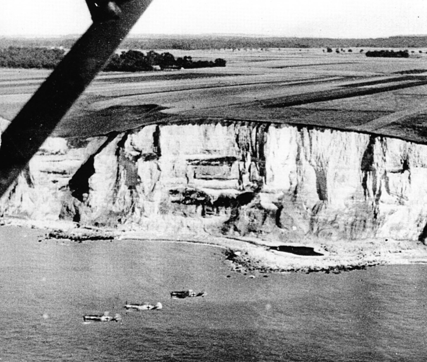 Messerschmitt Bf 109E JG2 north along the French coast Cap Gris Nez 1940 02