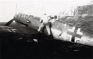 Asisbiz Messerschmitt Bf 109E 1.ErgGr JG2 Red 7 Brest France 1942 01