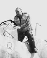 Asisbiz Messerschmitt Bf 109E4 JG2 Yellow 7 with pilot wearing the early life vest France 1940 eBay 02