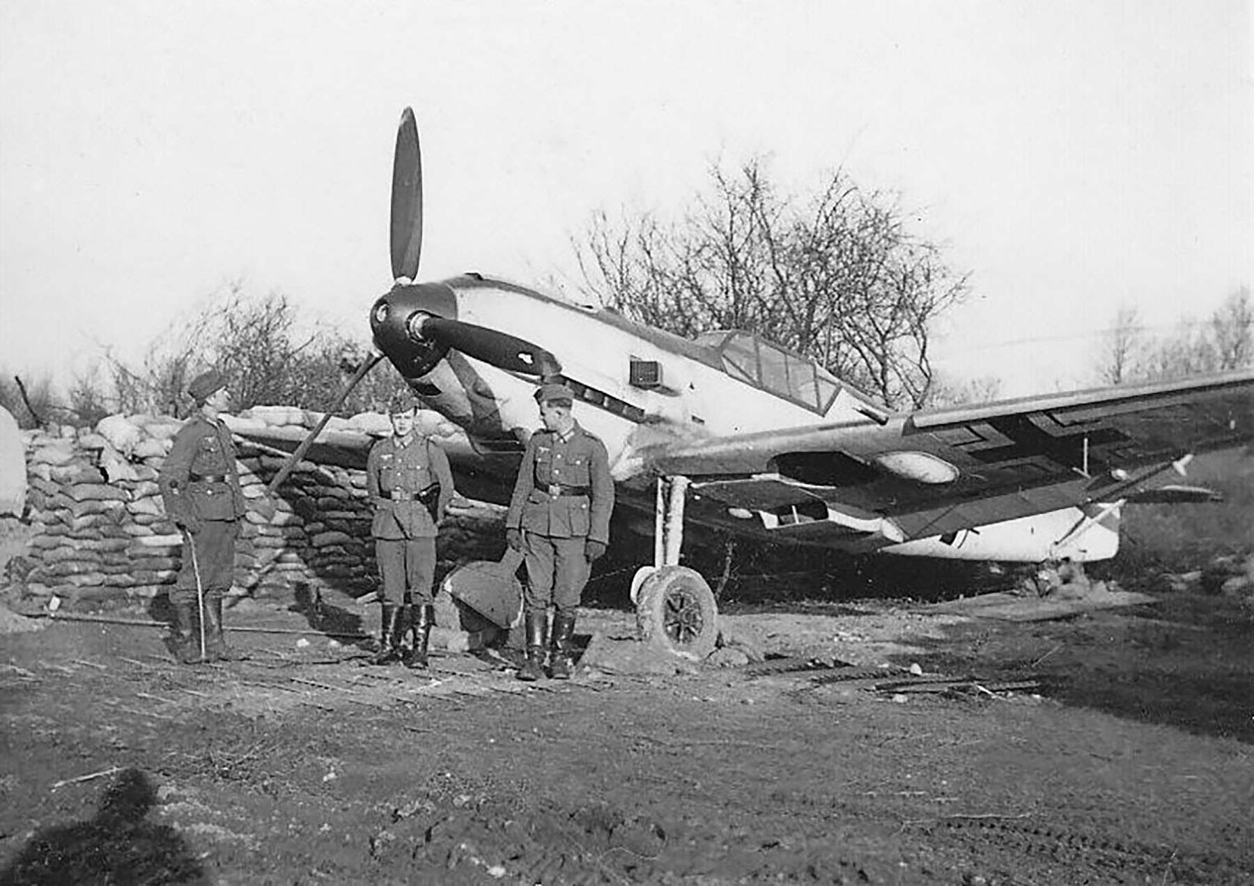 Messerschmitt Bf 109E4 1.JG20 unidentified aircraft Brandenburg Briest 1939 04