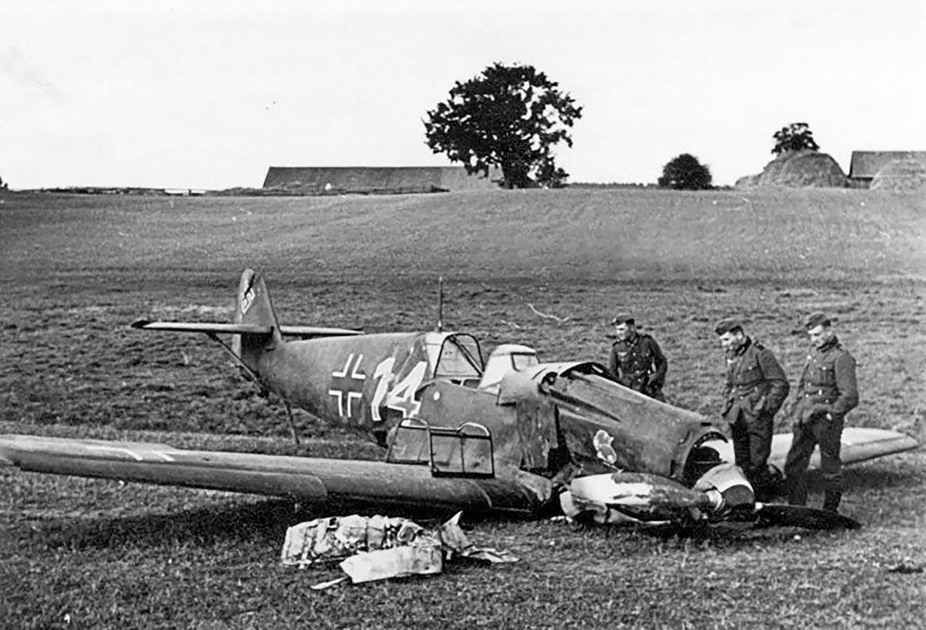 Messerschmitt Bf 109D1 2.JG21 Red 14 Walter Nuhr force landing 6th Sep 1939 01