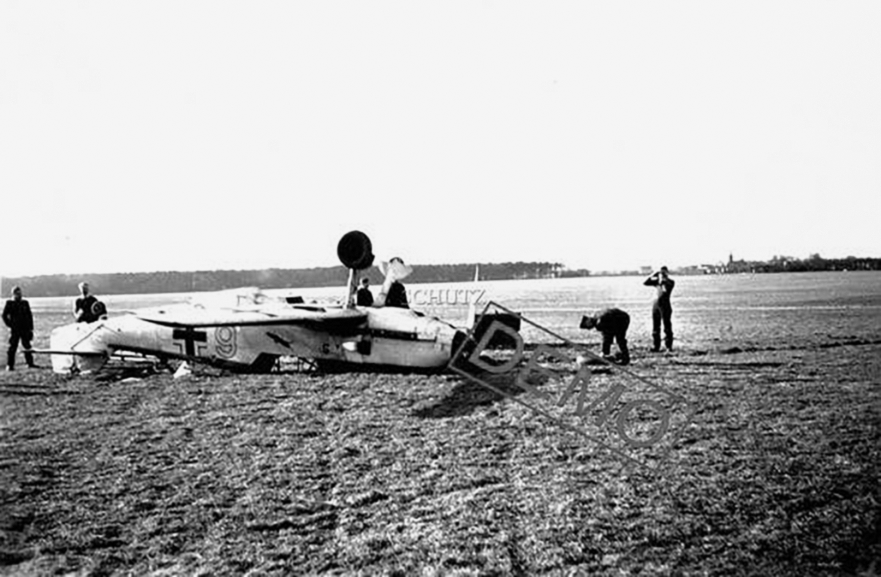 Messerschmitt Bf 109E3 3.JG26 Yellow 6 landing mishap Bonninghardt Mar Apr 1940 ebay 02