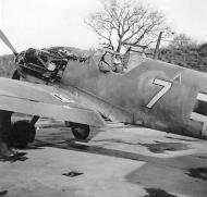 Asisbiz Messerschmitt Bf 109E1 1.JG26 White 7 undergoing routine maintenence Dusseldorf 1940 eBay 02