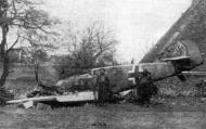 Asisbiz Messerschmitt Bf 109E3 2.JG26 Red 2 Heinz Wolf Stkz SH+FA WNr 1289 crash landed Sussex Nov 1940 01