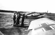 Asisbiz Messerschmitt Bf 109E7 2.JG26 Red 1 and 11 France 1941 Avions 93 P16