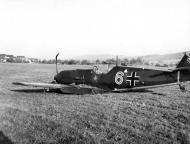 Asisbiz Messerschmitt Bf 109E1 2.JG26 Red 6 force landed 1939 01