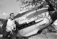 Asisbiz Messerschmitt Bf 109E JG26 unknown pilot with his aircraft France 1940 web 01
