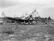 Asisbiz Messerschmitt Bf 109E1 JG26 under going repairs France early 1940 01