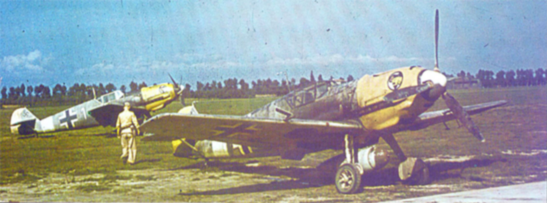 Messerschmitt Bf 109E7Trop 1.JG27 White 1 Wolfgang Redlich Mediterranean 1941 01